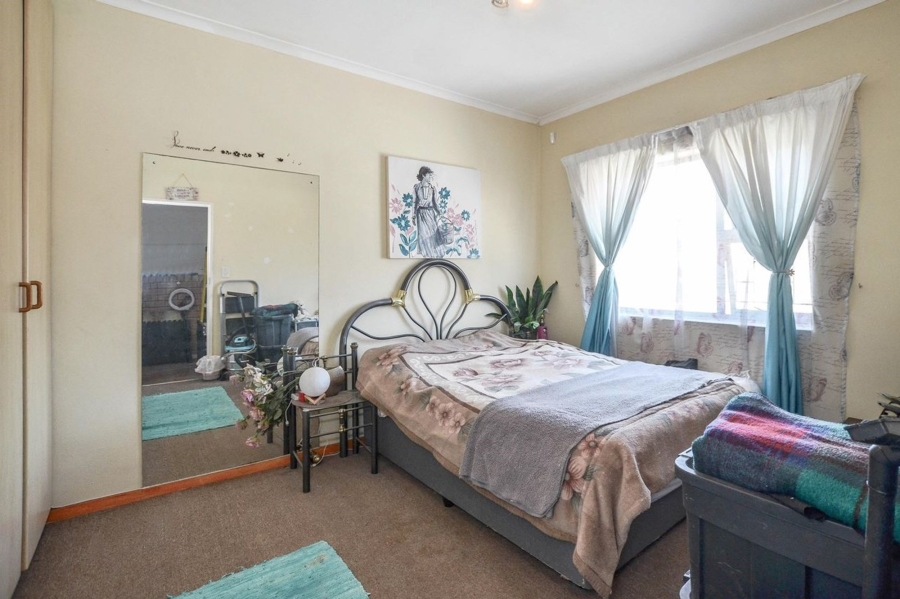 2 Bedroom Property for Sale in Labiance Estate Western Cape